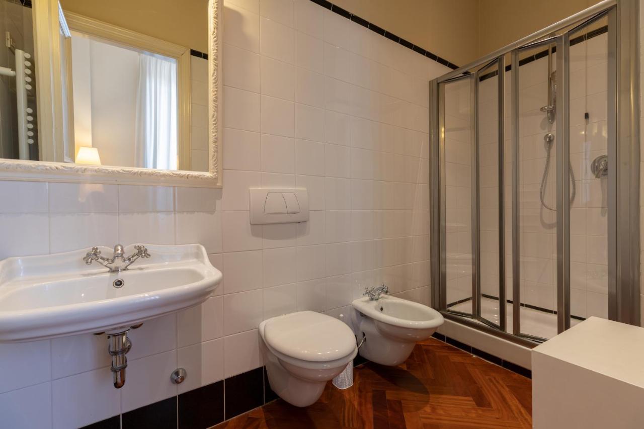Seta Spacious Apartment Next To The Duomo Florence Exterior photo