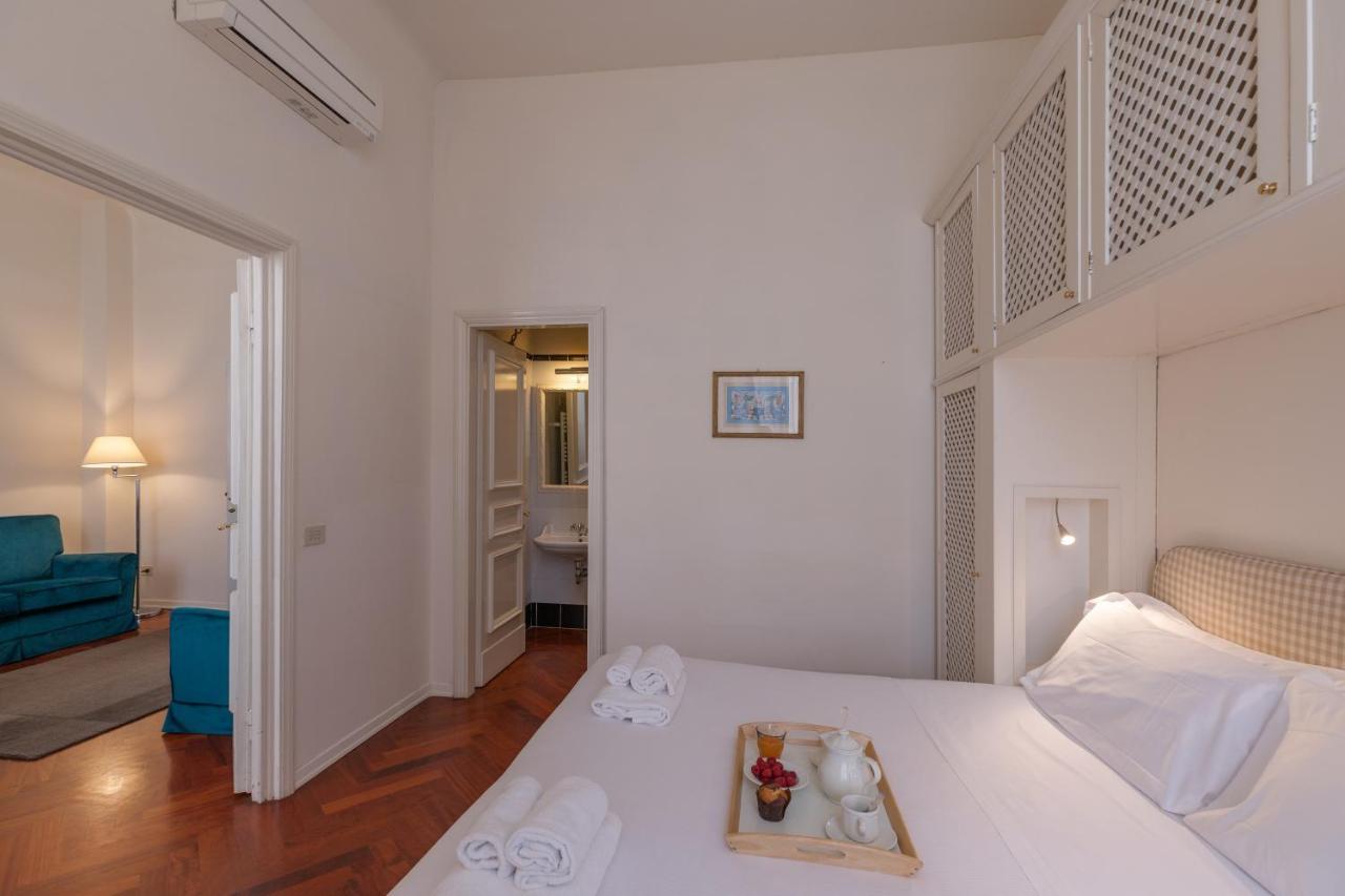 Seta Spacious Apartment Next To The Duomo Florence Exterior photo