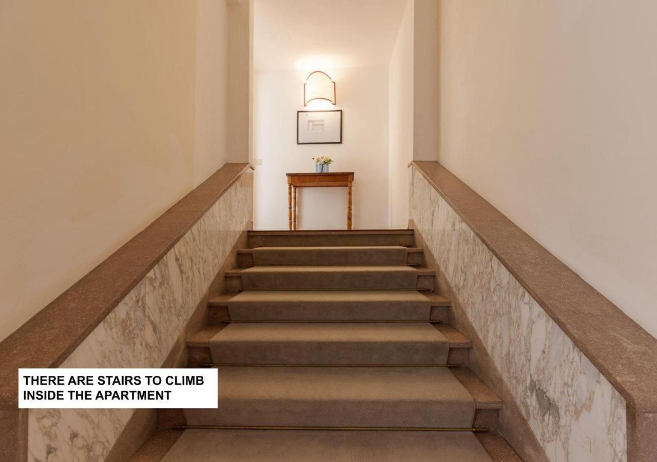 Seta Spacious Apartment Next To The Duomo Florence Exterior photo